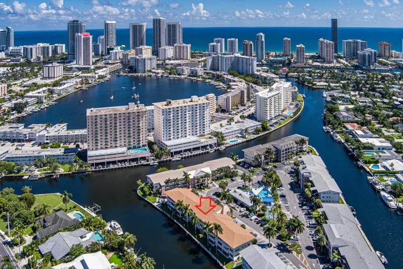 2 bedroom Stock Cooperative at 460 Paradise Isle Boulevard #101, Isle Of Paradise Co-Op, Hallandale Beach — photo 2