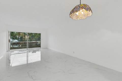 460 Paradise Isle Boulevard #101, Hallandale Beach FL - photo 14 of 57