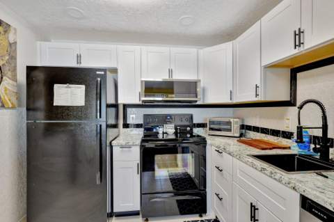 278 Monaco F #278, Delray Beach FL - photo 7 of 19