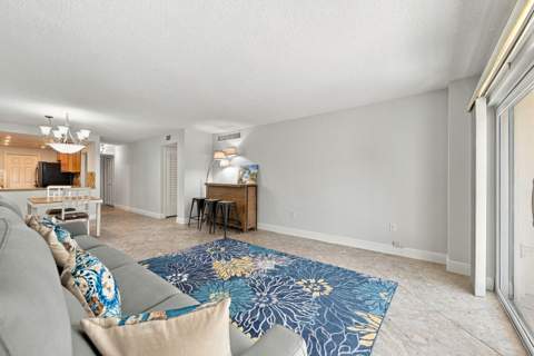 1021 Hillsboro Mile #103, Hillsboro Beach FL - photo 12 of 59
