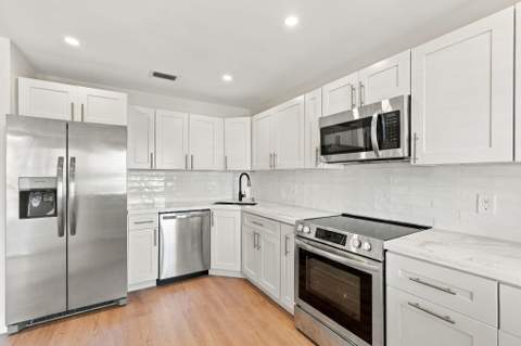 2641 Gately Drive #906, West Palm Beach FL - photo 17 of 48