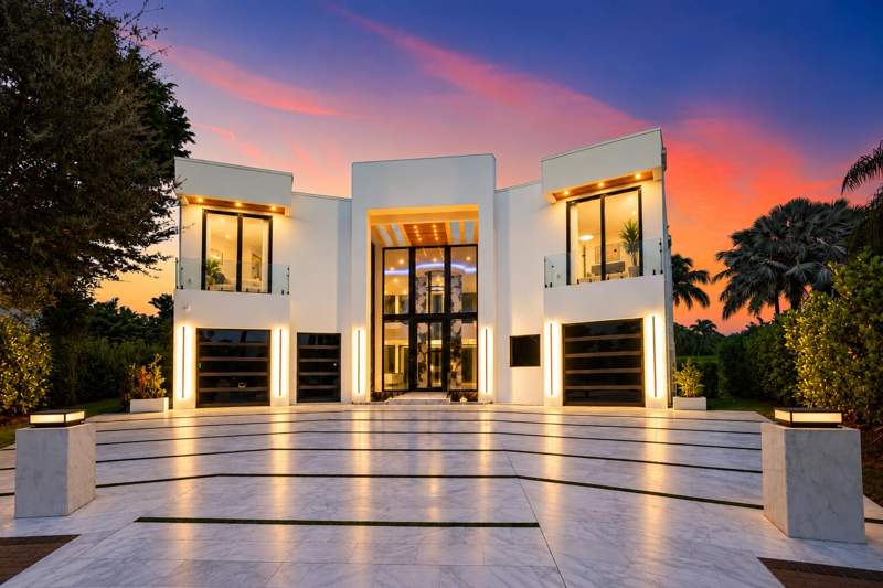 7 bedroom Single Family Residence at 17548 Scarsdale Way, St Andrews Country Club 2, Boca Raton — photo 2