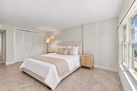 1021 Hillsboro Mile #103, Hillsboro Beach FL - photo 19 of 59