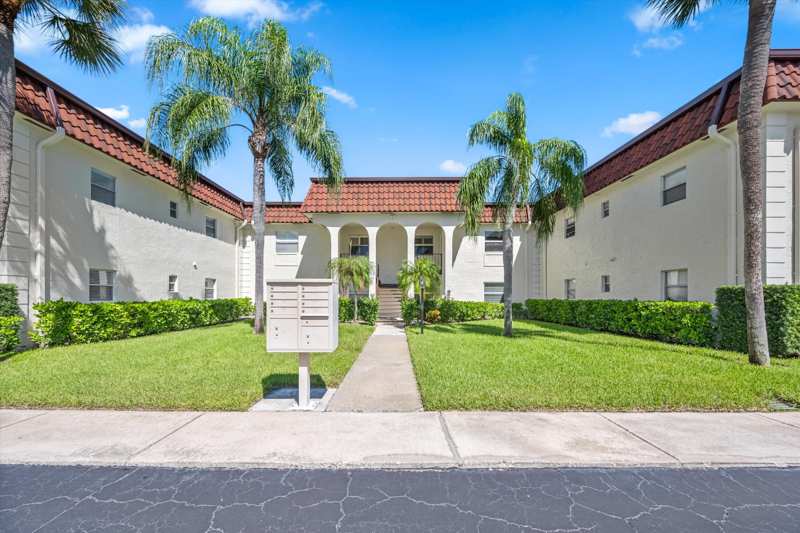 2 bedroom Condominium at 717 S US Hwy 1 #114, Villas On The Green Condo, Jupiter — photo 1