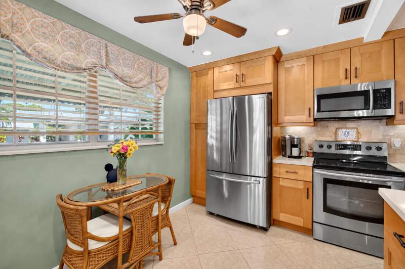 2 bedroom Villa at 842 Meadowlark Lane, Country Manors, Delray Beach — photo 4
