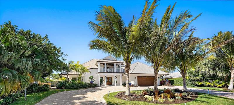 4 bedroom Single Family Residence at 19 Island Road, High Point Sewalls Point, Stuart — photo 2