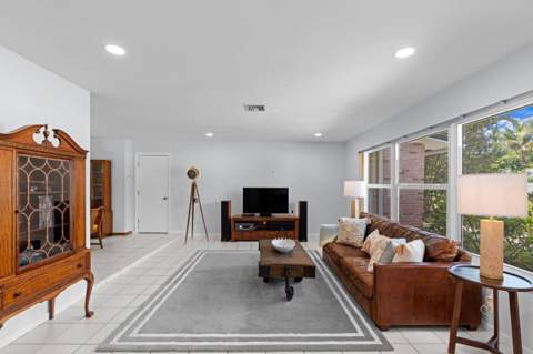 324 Sandpiper Avenue, Royal Palm Beach FL - photo 17 of 32