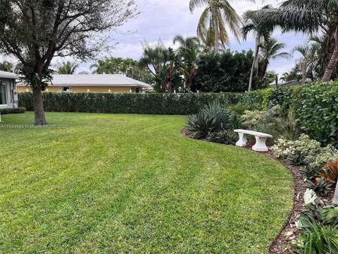 330 Cascade Lane, Palm Beach Shores FL - photo 6 of 14