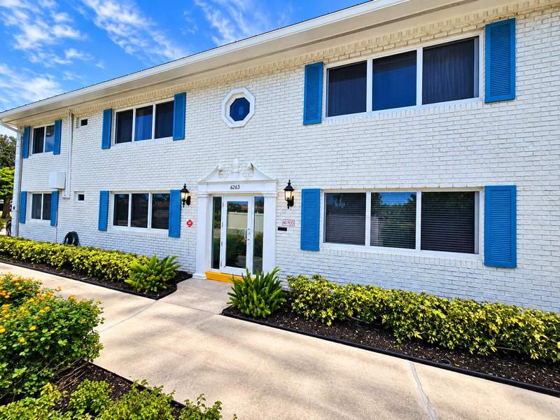 1 bedroom Condominium at 6263 NE 19th Avenue #1005, Georgian Court Apts North Co-Op, Fort Lauderdale — photo 2