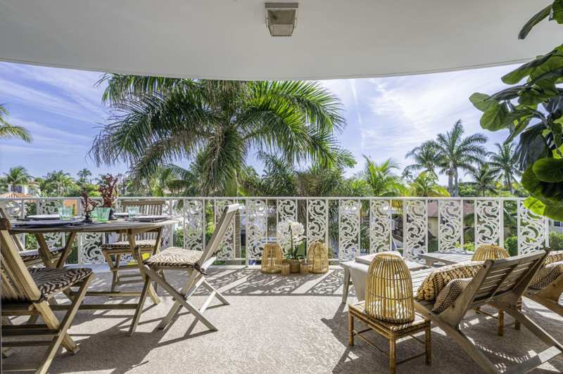 2 bedroom Condominium at 227 Australian #0035, Melborne House Condo, Palm Beach — photo 1