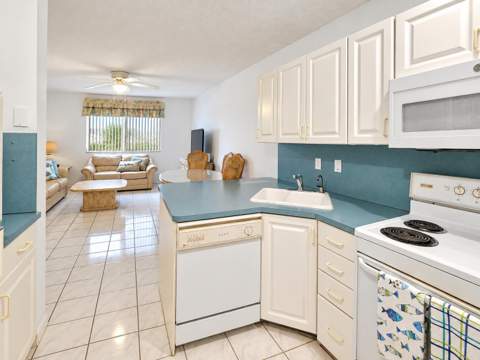 6263 NE 19th Avenue #1005, Fort Lauderdale FL - photo 10 of 21