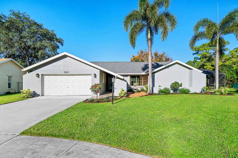 3 bedroom Single Family Residence at 5527 Adair Way, Lakes Of Lantana Replat Of Reserved Lots In Ph, Lake Worth — photo 1
