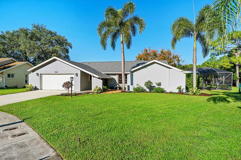3 bedroom Single Family Residence at 5527 Adair Way, Lakes Of Lantana Replat Of Reserved Lots In Ph, Lake Worth — photo 4