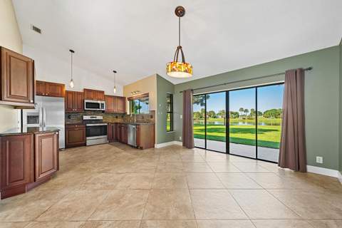 5527 Adair Way, Lake Worth FL - photo 19 of 76