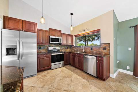 5527 Adair Way, Lake Worth FL - photo 16 of 76