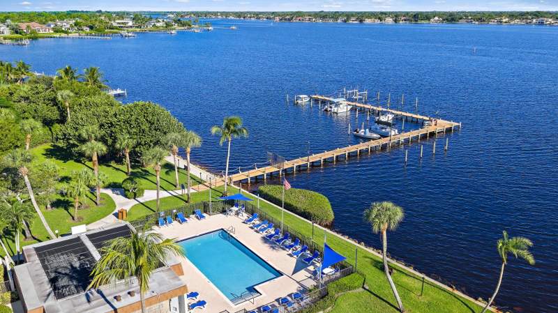 2 bedroom Townhouse at 825 Center Street #20C, Jupiter Plantation First Add, Jupiter — photo 4