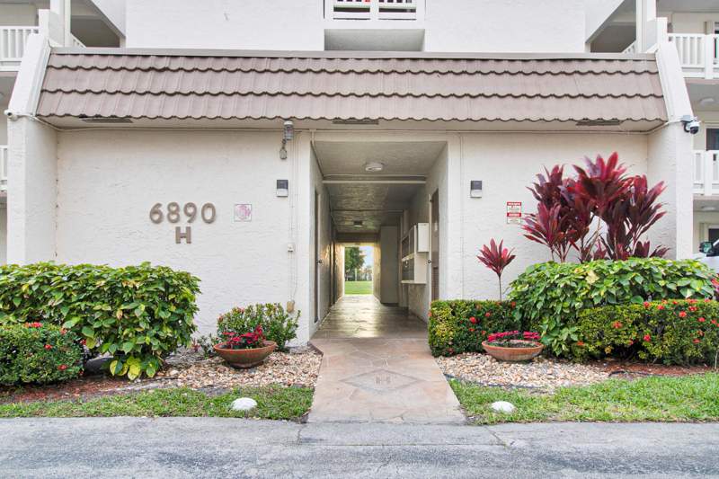 2 bedroom Condominium at 6890 Royal Palm Boulevard #101H, Royal Park Gardens Iii-H Condo, Margate — photo 5