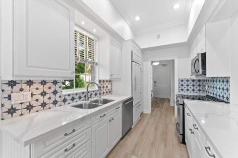 2067 Valencia Drive, Delray Beach FL - photo 8 of 59
