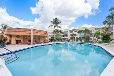 6890 Royal Palm Boulevard #101H, Margate FL - photo 12 of 26