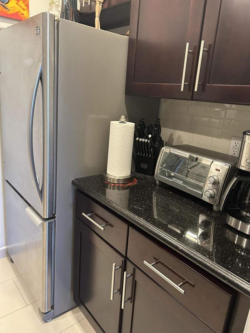 1 bedroom Stock Cooperative at 6263 NE 19th Avenue #1024, Georgian Court Apts North Co-Op, Fort Lauderdale — photo 3