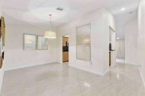 9640 NW 76th Court #9640, Tamarac FL - photo 6 of 22