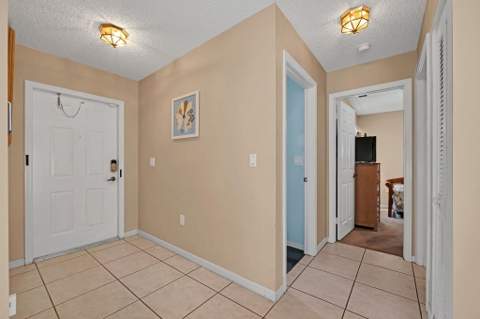 7757 NW 25th Street, Margate FL - photo 8 of 37