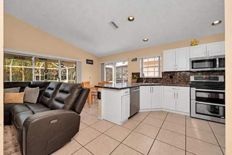 7757 NW 25th Street, Margate FL - photo 19 of 37