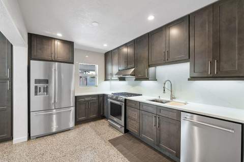 5400 NE 4th Terrace, Oakland Park FL - photo 10 of 46