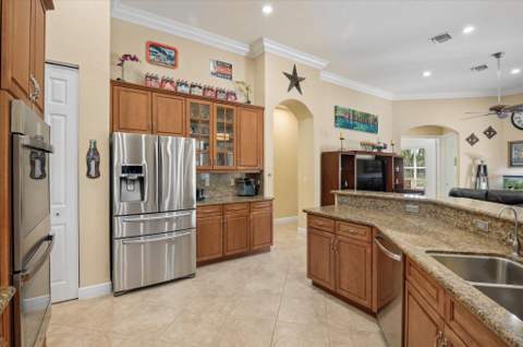10888 NW 67th Place, Parkland FL - photo 11 of 41