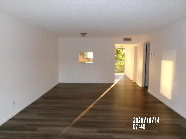 2 bedroom Condominium at 7770 Tahiti Lane, Sunrise Of Palm Beach Condo 1,2,3,4, 14 And 17, Greenacres — photo 4