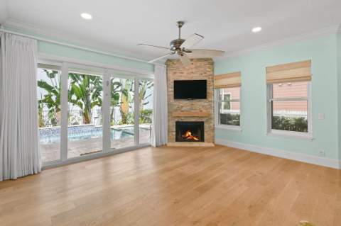 104 Intracoastal Circle, Tequesta FL - photo 16 of 50
