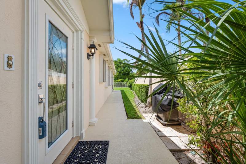 2 bedroom Villa at 8558 SE Retreat Drive, The Retreat, Hobe Sound — photo 5