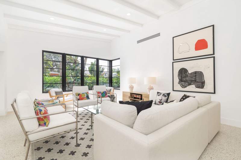 4 bedroom Single Family Residence at 7512 W Lake Drive, Lake Clarke Estates, West Palm Beach — photo 3
