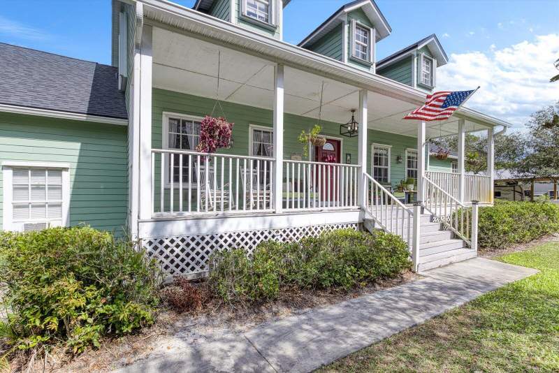 5 bedroom Single Family Residence at 10612 Pine Cone Lane, Pine Hollow Unit One, Fort Pierce — photo 5