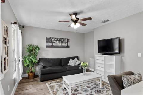 10612 Pine Cone Lane, Fort Pierce FL - photo 11 of 63