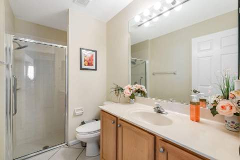 1233 Avondale Lane, West Palm Beach FL - photo 17 of 38