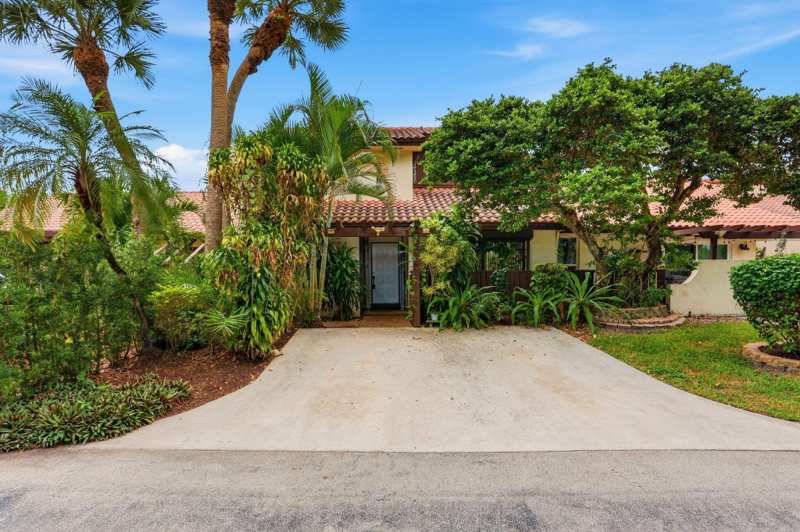 3 bedroom Townhouse at 6850 Tiburon Drive, Tiburon I Ph II, Boca Raton — photo 1