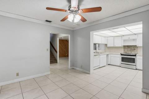 6850 Tiburon Drive, Boca Raton FL - photo 7 of 30
