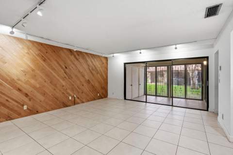6850 Tiburon Drive, Boca Raton FL - photo 12 of 30