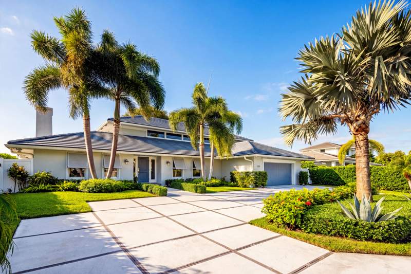 4 bedroom Single Family Residence at 1231 Gulfstream Way, Palm Beach Isles 3, Singer Island — photo 3