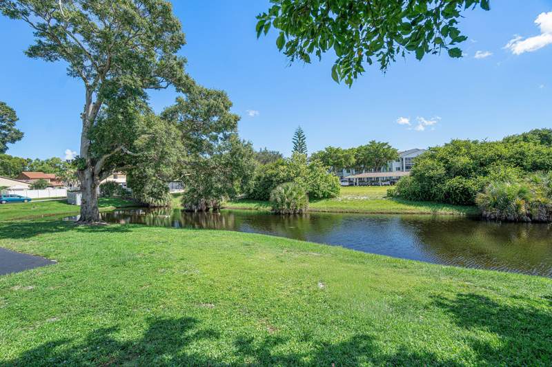 4 bedroom Single Family Residence at 2810 Sand Pines Court, Lantana Pines 1 Sportsmens Club, Lake Worth — photo 5