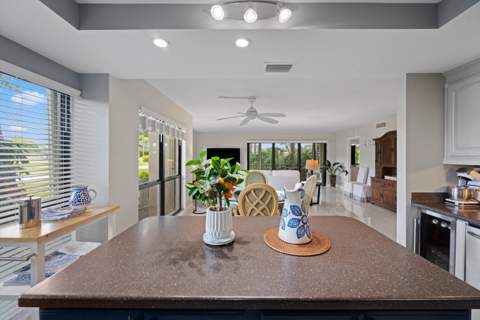 460 Brackenwood Lane, Palm Beach Gardens FL - photo 13 of 31