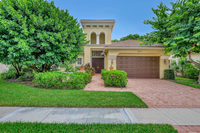 8933 Via Brilliante, home for sale in Wellington