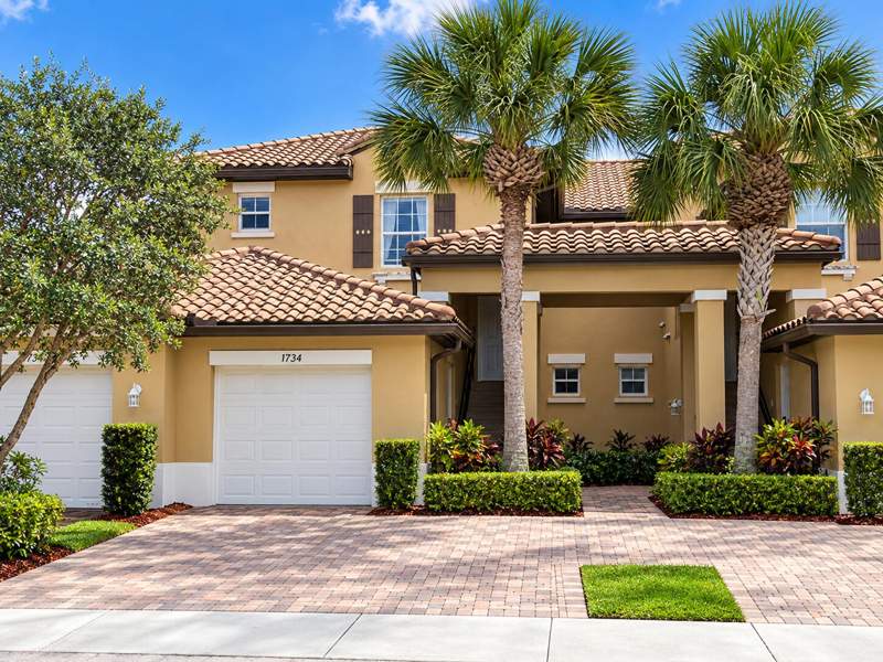 3 bedroom Condominium at 12734 NW 83rd Court, Cypress Pointe IV At Heron Bay, Parkland — photo 2