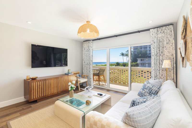 2 bedroom Condominium at 2545 S Ocean Boulevard #3140, Palm Beach Whitehouse Cond, Palm Beach — photo 1