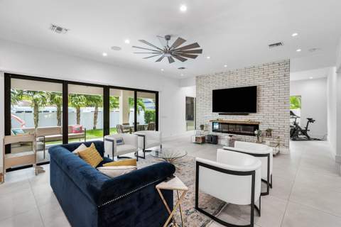 918 SW 28th Avenue, Boynton Beach FL - photo 10 of 107