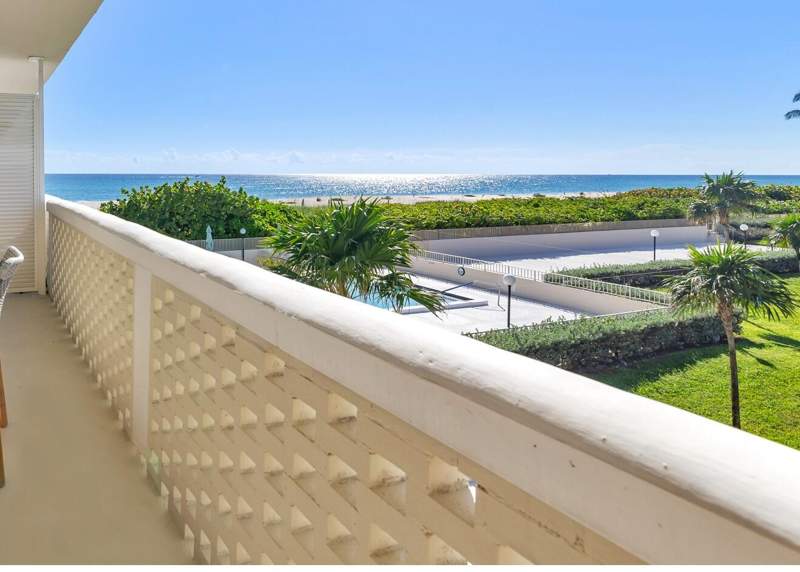 2 bedroom Condominium at 2545 S Ocean Boulevard #3140, Palm Beach Whitehouse Cond, Palm Beach — photo 2