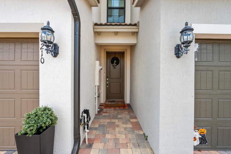 3 bedroom Townhouse at 8210 Tailshot Court, Fields At Gulfstream Polo, Lake Worth — photo 3