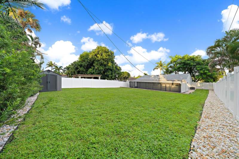 3 bedroom Single Family Residence at 5521 Parker Avenue, Mudano Pl, West Palm Beach — photo 4