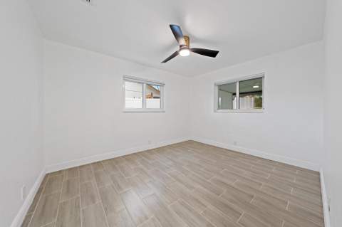 5521 Parker Avenue, West Palm Beach FL - photo 18 of 38